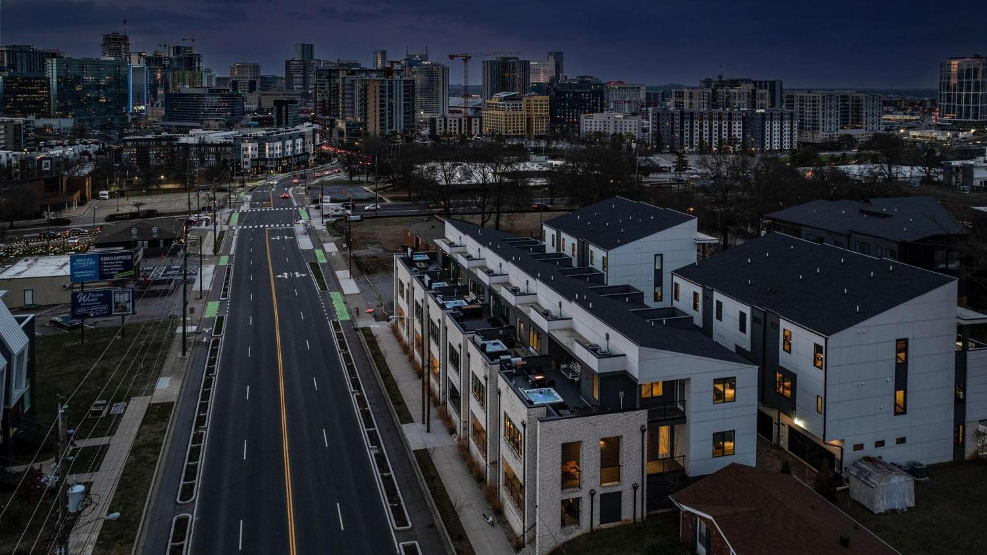 Two Lavish Gulch Homes - Mins To Broadway Nashville Exterior photo